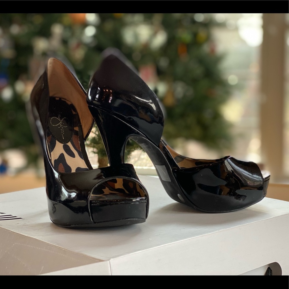 Black patent worn once